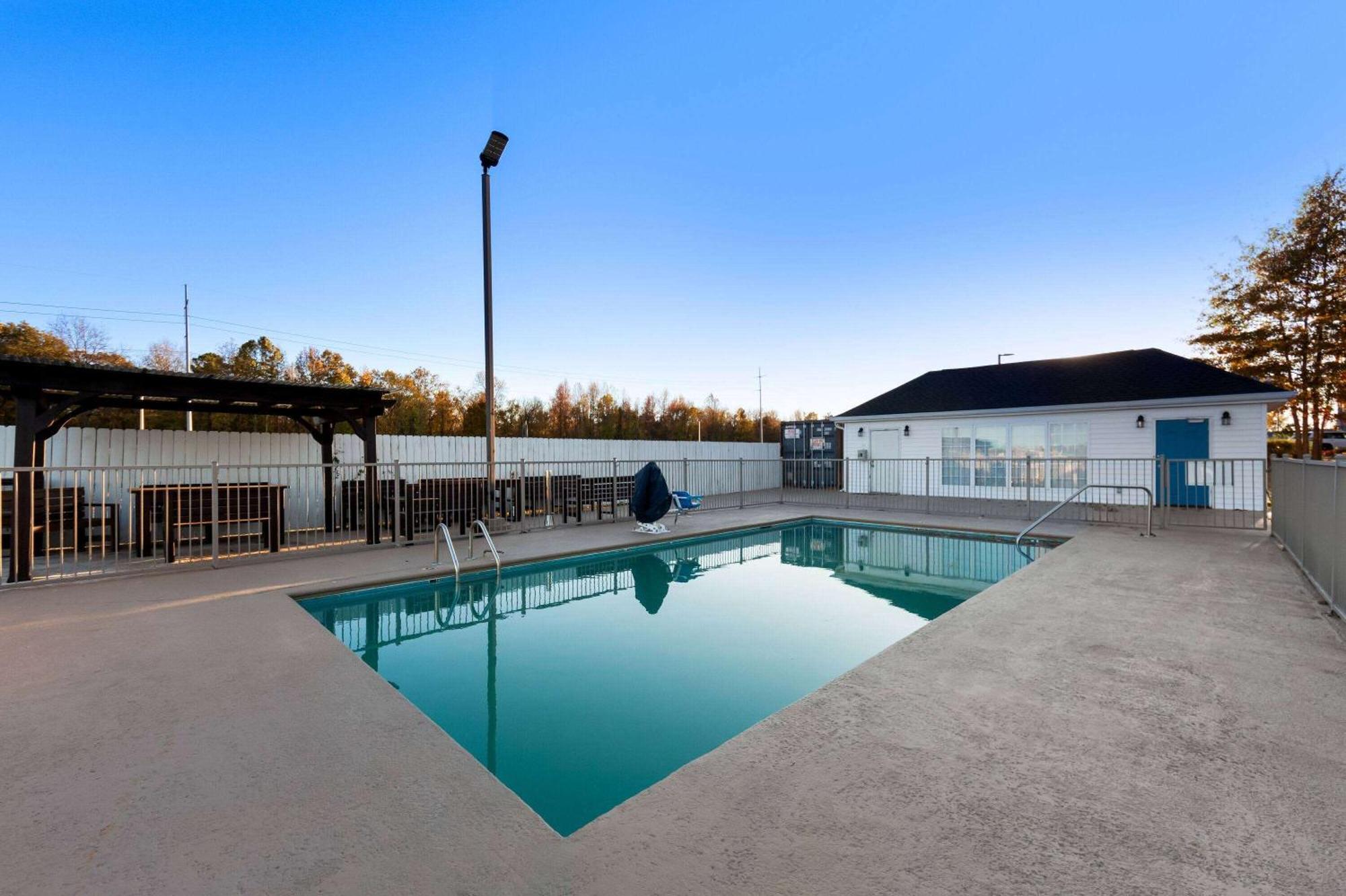 Howard Johnson By Wyndham Jackson Exterior foto